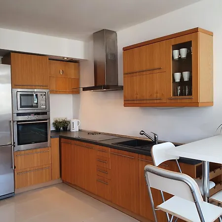 Przy Plazy & Parking Apartamento